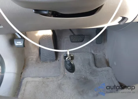 2005 Toyota Sienna Le z USA, uszkodzony, nr VIN 5TDZA23C25S223957